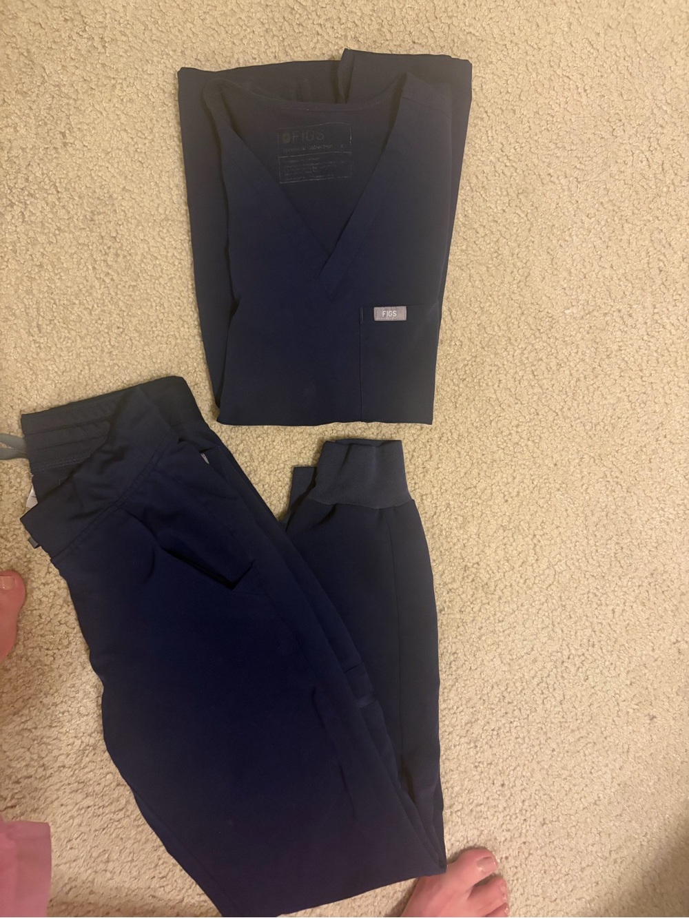 Figs Women's Navy Scrub Top & Jogger Pants Set